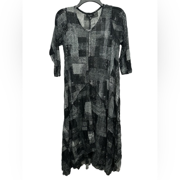 Comfy USA Crinkle Lagenlook Dress Size XS Semi Sheer Mesh Midi Black / Gray NWT - Picture 1 of 6